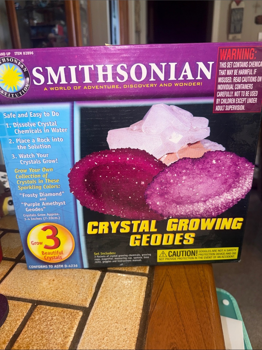 Crystal growing geodes